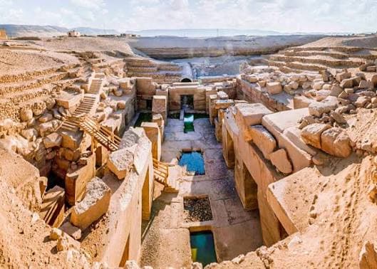 Abydos & Dendera Premium Minibus Tour (Minibus, up to 8 persons) - Photo 4