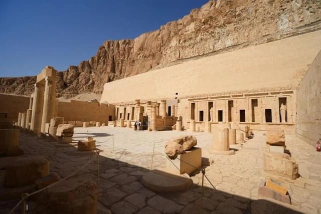 Luxor Hot Air Balloon Premium Minibus Tour – 1 Day & 1 Night - Photo 11