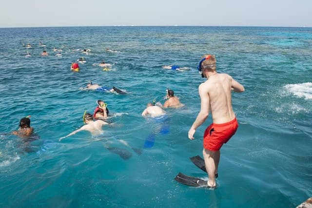 Magawish Island – Snorkeling & Beach Day - Photo 2