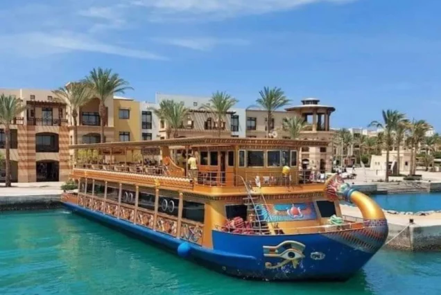 Nefertari Royal Sunset: Snorkel & Coral Views